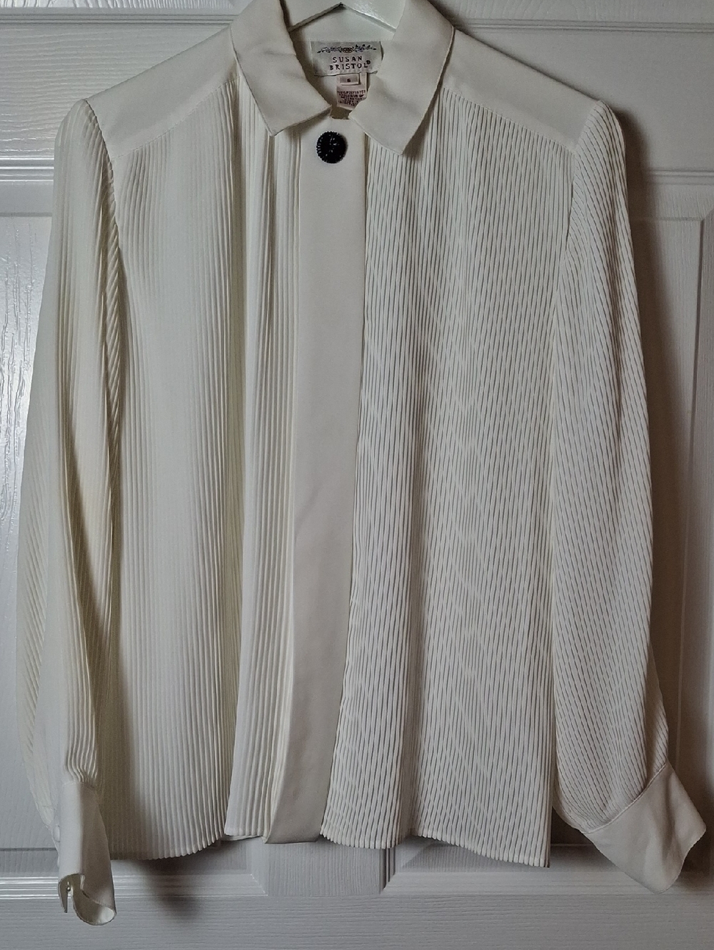 Susan Bristol Vintage Cream Pleated Button-Up Blouse